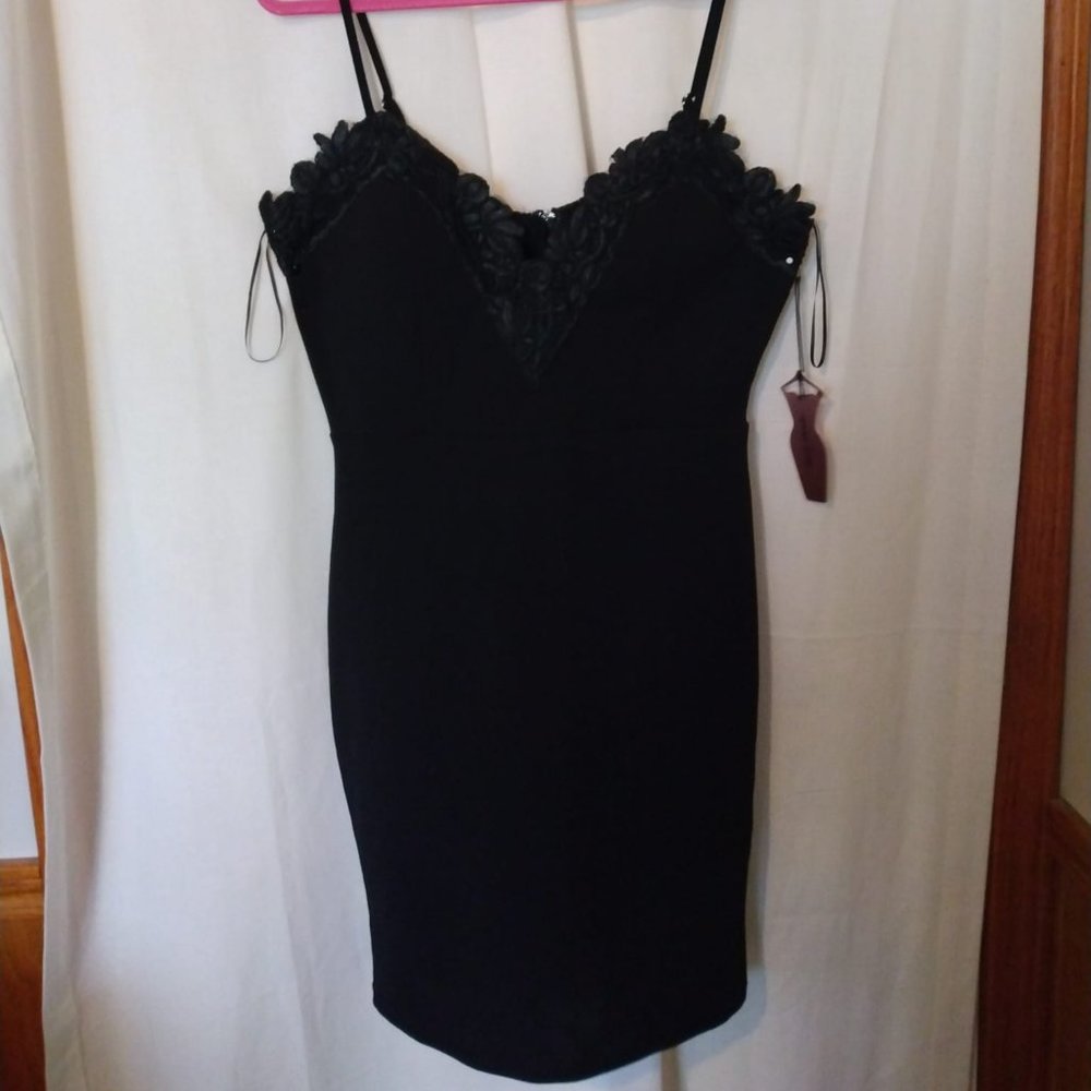 NWT Sz Large Black Embroidered Spaghetti Strap  Short Dress By Haute Mode